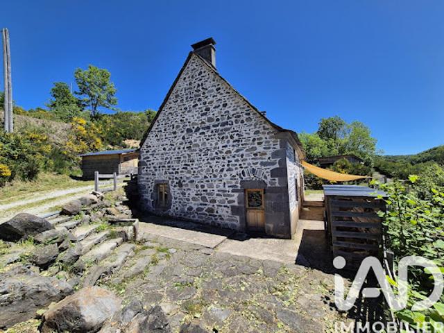Vente Maison 7 pièces 161 m2 Chastreix