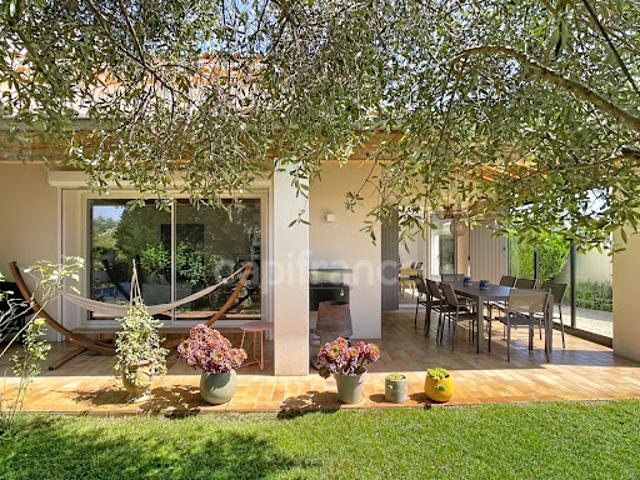 Vente Maison 7 pièces 162 m2 Montelimar