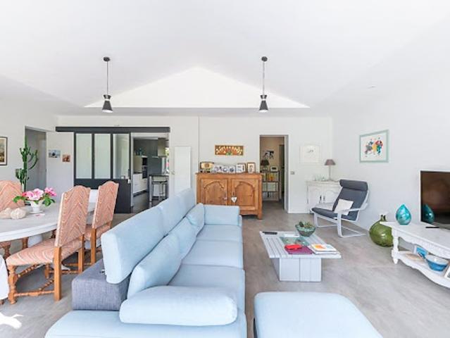 Vente Maison 7 pièces 162 m2 Blanquefort