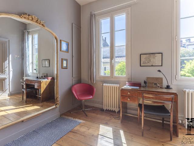 Vente Maison 7 pièces 162 m2 Bordeaux