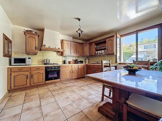 Vente Maison 7 pièces 162 m2 Jouy le Moutier