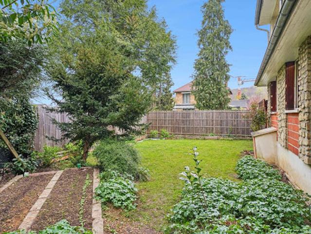 Vente Maison 7 pièces 162 m2 La Celle Saint Cloud