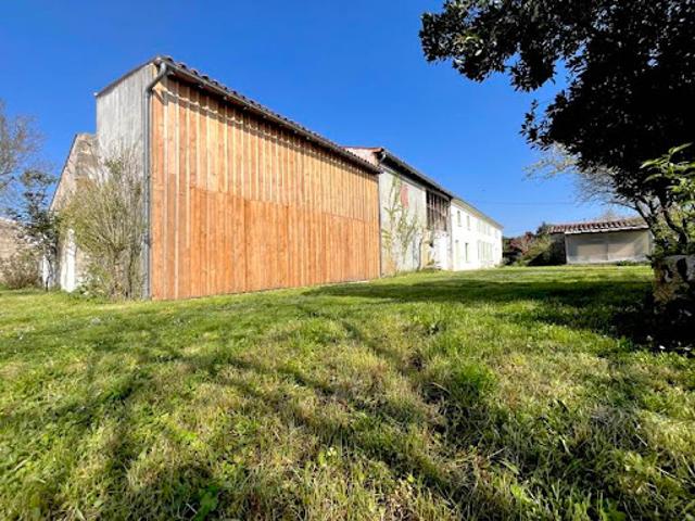 Vente Maison 7 pièces 162 m2 Thezac