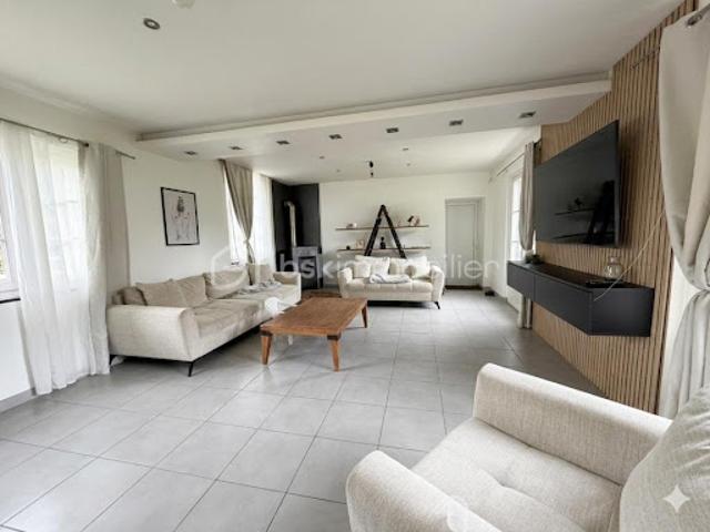 Vente Maison 7 pièces 162.52 m2 Chaumont en Vexin