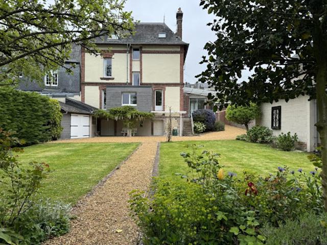 Vente Maison 7 pièces 163 m2 Lisieux