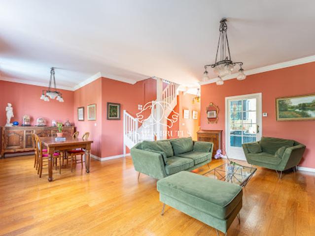 Vente Maison 7 pièces 163.23 m2 Lyon 8ème