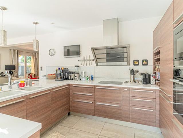 Vente Maison 7 pièces 174 m2 Pessac
