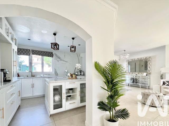 Vente Maison 7 pièces 175 m2 Chelles