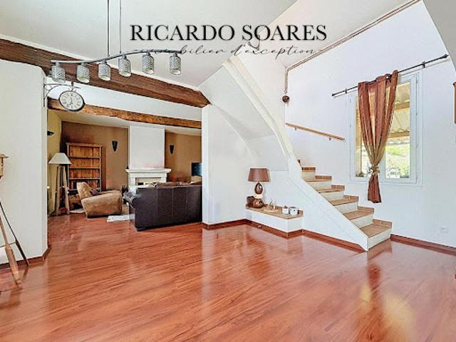 Vente Maison 7 pièces 175 m2 Chevrieres