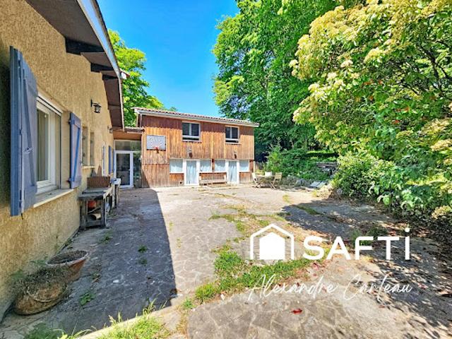 Vente Maison 7 pièces 175 m2 Créon