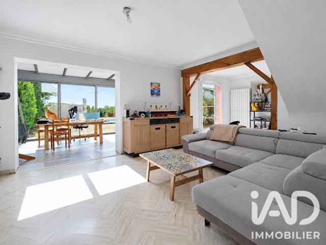 Vente Maison 7 pièces 175 m2 Essarts en Bocage