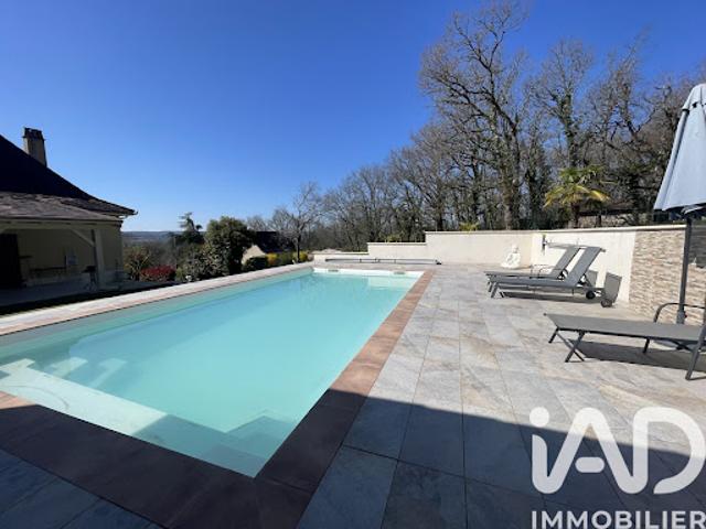 Vente Maison 7 pièces 175 m2 Figeac