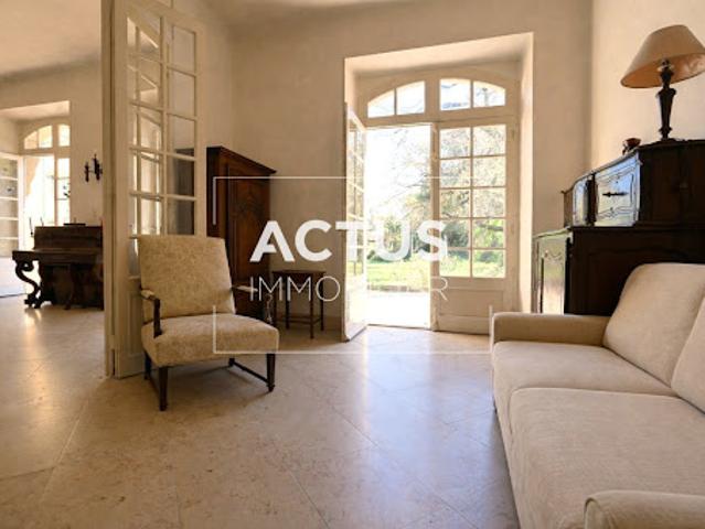 Vente Maison 7 pièces 175 m2 Lamanon