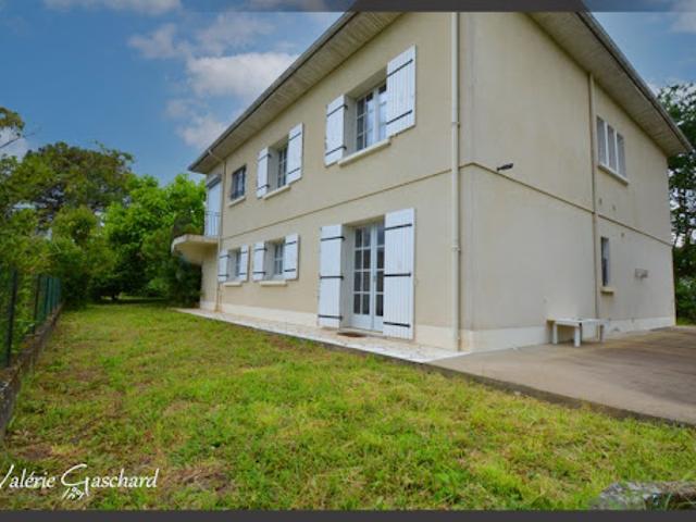 Vente Maison 7 pièces 175 m2 Port Sainte Foy et Ponchapt