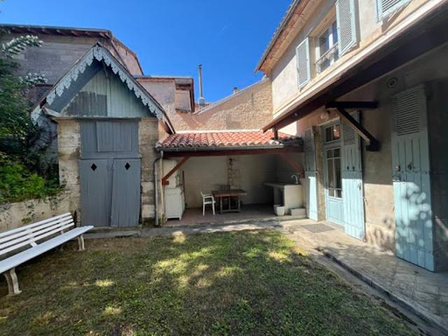 Vente Maison 7 pièces 175 m2 Riberac