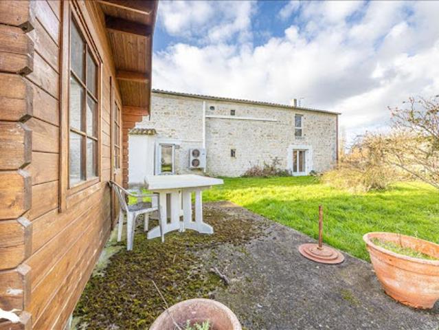Vente Maison 7 pièces 175 m2 Saint Pierre d'Amilly
