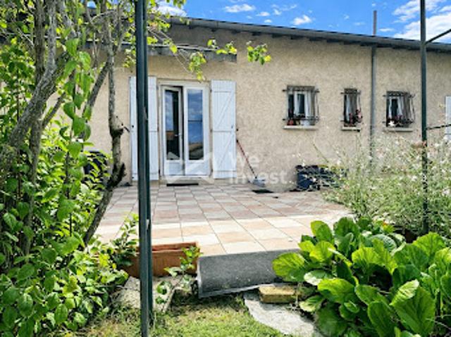 Vente Maison 7 pièces 175 m2 Saint Etienne de Tulmont