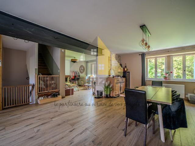 Vente Maison 7 pièces 184.61 m2 Sellières