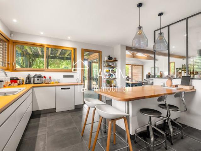Vente Maison 7 pièces 175 m2 Tassin la Demi Lune