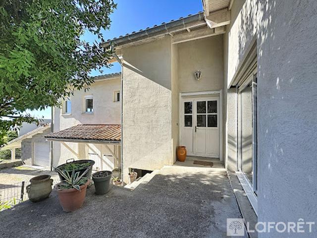 Vente Maison 7 pièces 175.1 m2 Saint Chef