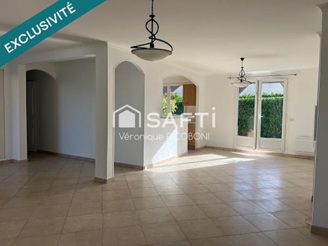 Vente Maison 7 pièces 176 m2 Maurepas