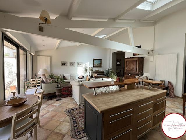Vente Maison 7 pièces 176 m2 Bourges
