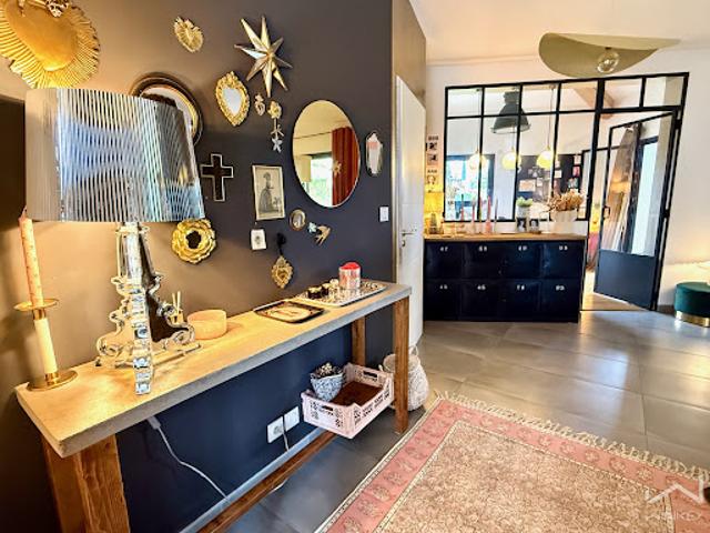 Vente Maison 7 pièces 176 m2 Sainte Cécile les Vignes