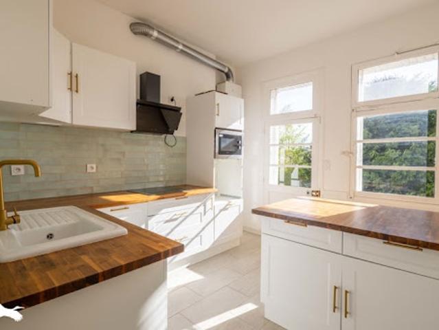 Vente Maison 7 pièces 176 m2 Soyaux