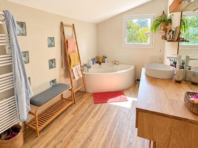 Vente Maison 7 pièces 176.69 m2 Nimes