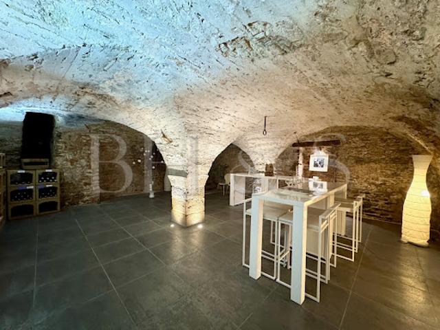 Vente Maison 7 pièces 177 m2 Beaune