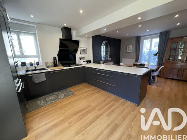 Vente Maison 7 pièces 177 m2 La Celle sur Morin