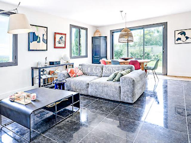 Vente Maison 7 pièces 177 m2 Villeneuve les avignon