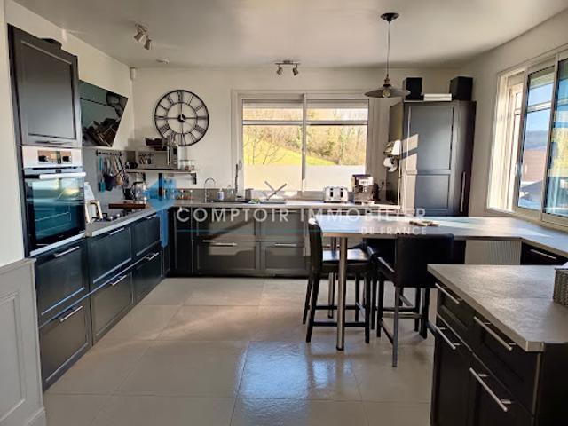 Vente Maison 7 pièces 178 m2 Montceau