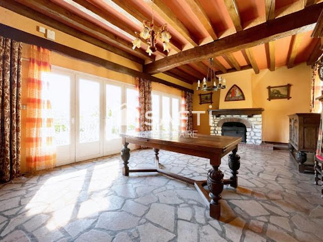 Vente Maison 7 pièces 178 m2 Abondant