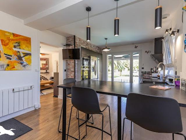 Vente Maison 7 pièces 178 m2 Gan
