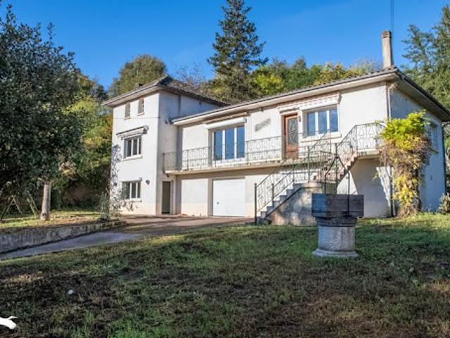 Vente Maison 7 pièces 178 m2 Le Tourne
