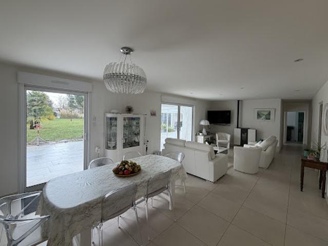 Vente Maison 7 pièces 178.6 m2 Saint Denis en Val