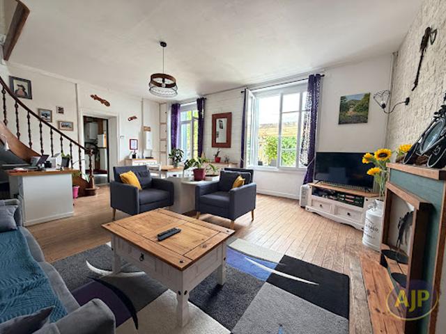 Vente Maison 7 pièces 179 m2 Pons