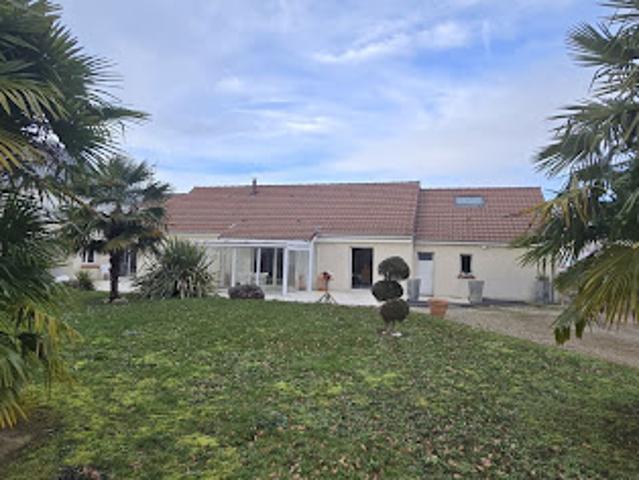 Vente Maison 7 pièces 179 m2 Saint Denis en Val