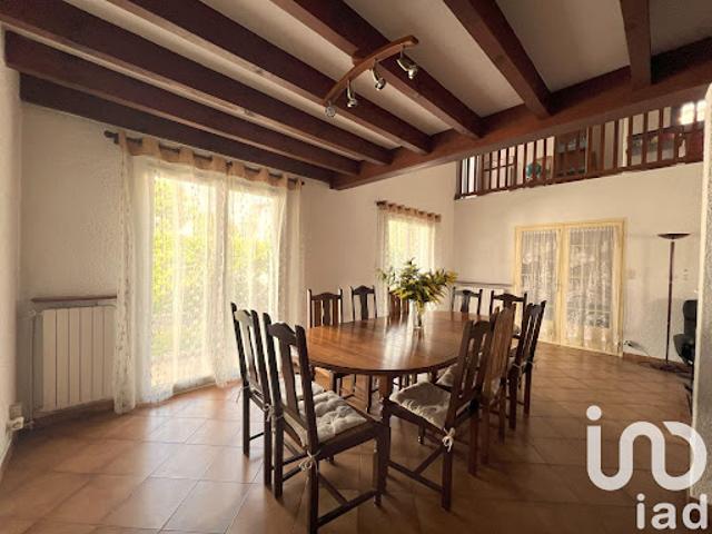 Vente Maison 7 pièces 179 m2 Saint Pierre du Mont