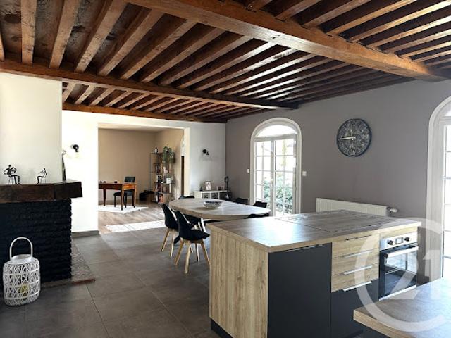 Vente Maison 7 pièces 179 m2 Saint Vulbas