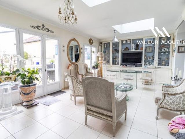 Vente Maison 7 pièces 170 m2 Nanterre
