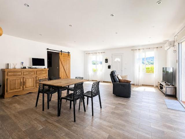 Vente Maison 7 pièces 177 m2 Gignac la Nerthe