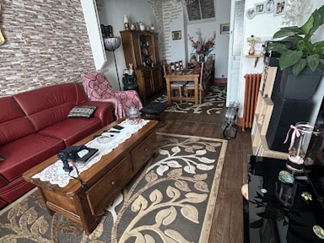 Vente Maison 7 pièces 140 m2 Laroche Saint Cydroine