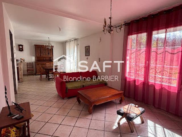 Vente Maison 7 pièces 170 m2 Le Breuil