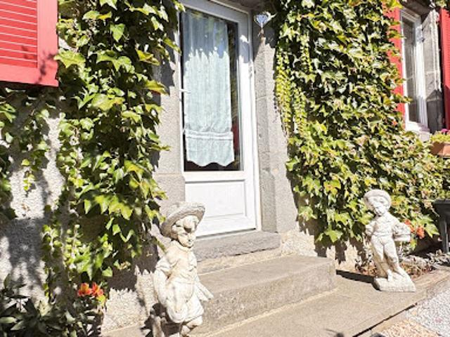 Vente Maison 7 pièces 170 m2 Pierrefort