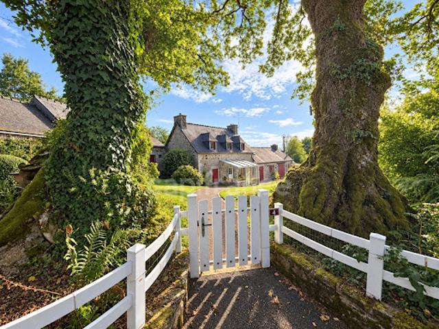 Vente Maison 7 pièces 170 m2 Plouyé