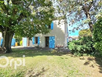 Vente Maison 7 pièces 161 m2 Saint Martin de Crau
