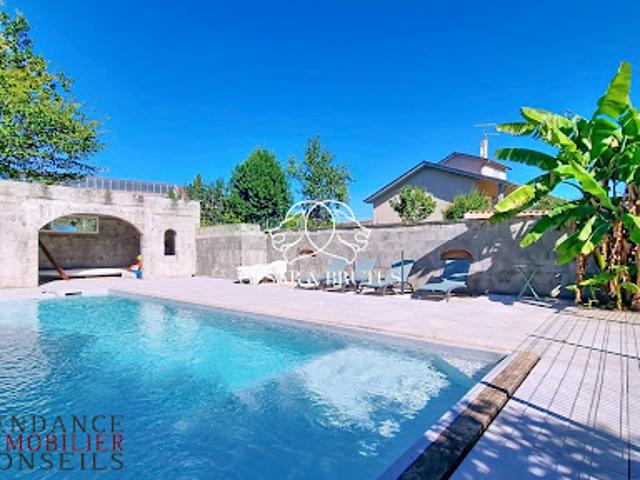 Vente Maison 7 pièces 170 m2 Saint Etienne des Oullières