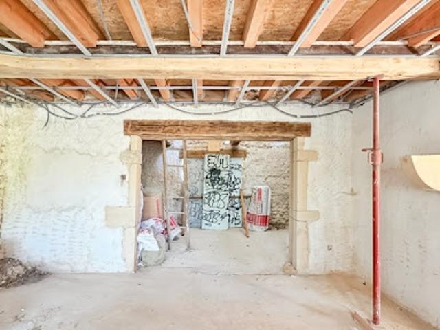 Vente Maison 7 pièces 170 m2 Saint Julien de Jonzy